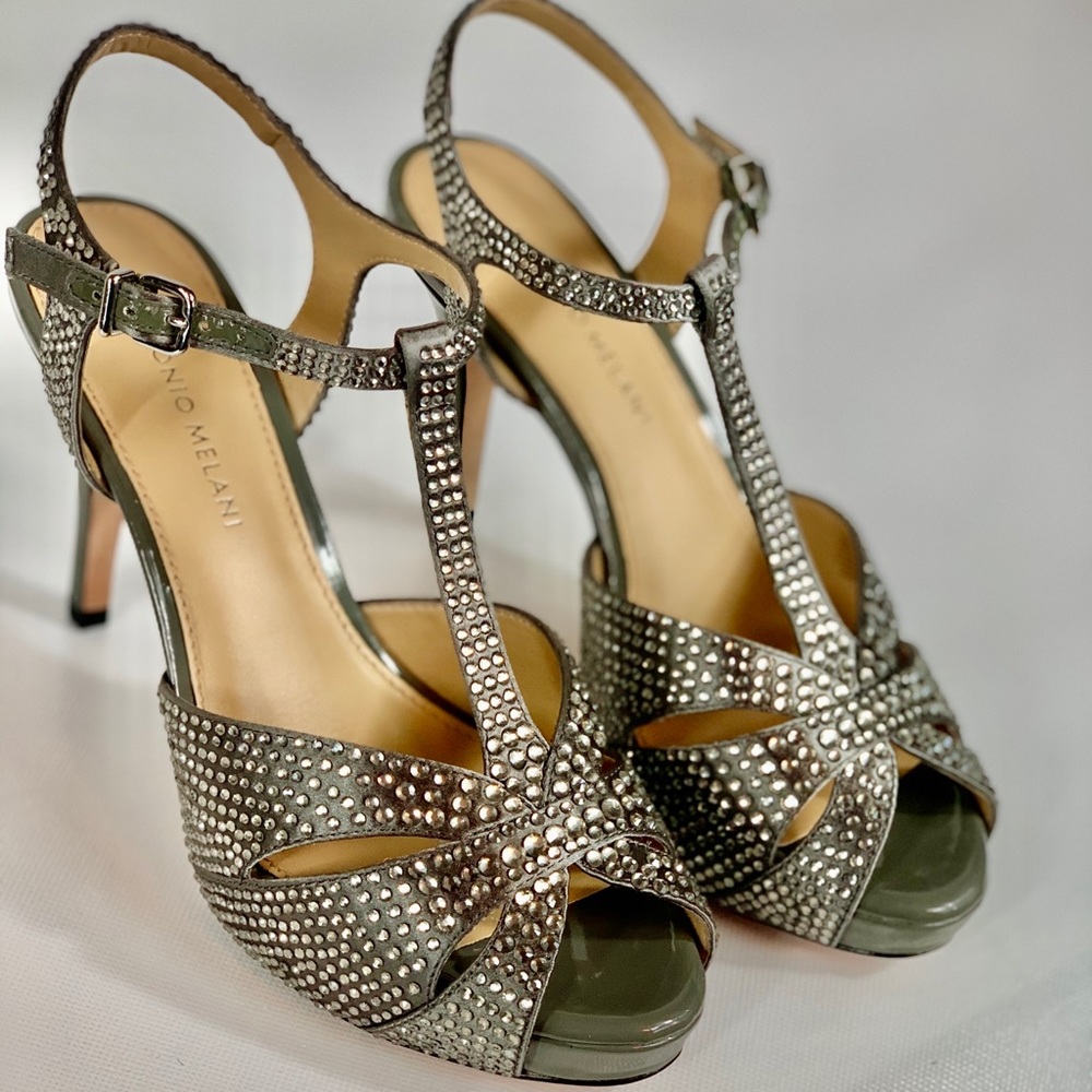 👠 NEW Antonio Melani LT Dover Grey Sessilee Heels